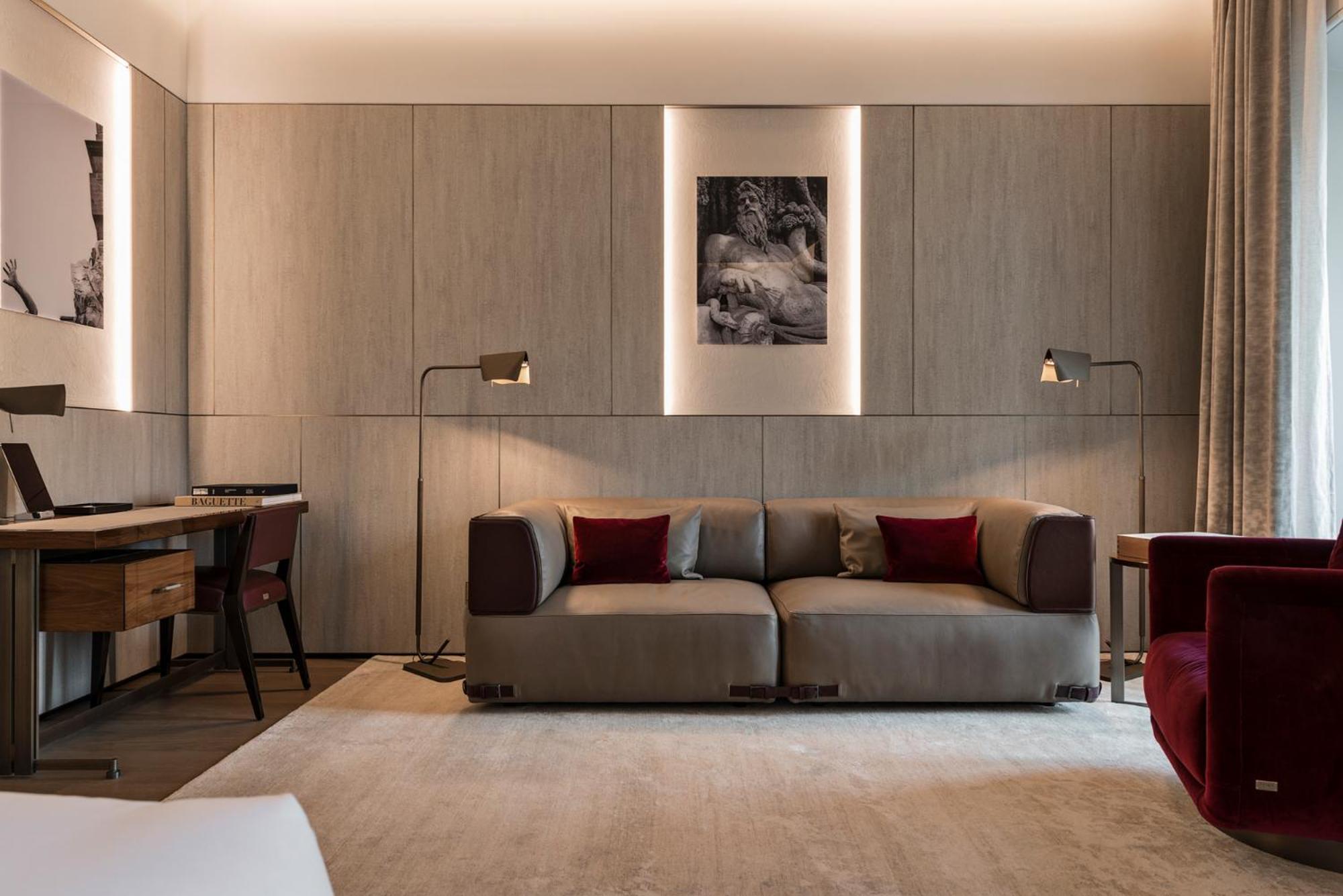 Fendi Private Suites - Small Luxury Hotels Of The World Rome Exterior photo